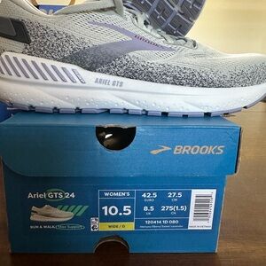 Brooks Ariel GTS 24 Women's Shoes - Gray and Lavender